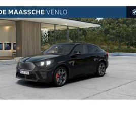 BMW IX2 BMW IX2 EDRIVE20 M SPORT / PANORAMADAK / TREKHAAK / SPORTSTO — BMW — MARKTPLAATS