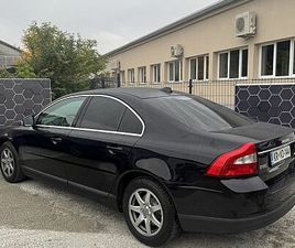 VOLVO S80 2.4D MOMENTUM D5