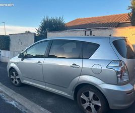 TOYOTA COROLLA VERSO A VENDRE VOITURE FAMILIALE 5PLACE