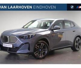 BMW IX2 BMW IX2 EDRIVE20 / SPORTSTOELEN / ACHTERUITRIJCAMERA / COMFO — BMW — MARKTPLAATS