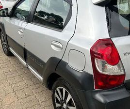 TOYOTA ETIOS TOYOTA ETIOS CROSS 1.5 FLEX 16V 5P MEC. 2015
