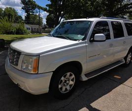 CADILLAC ESCALADE ESV 2005 CADILLAC ESCALADE ESV LOW MILES
