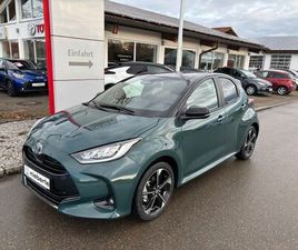TOYOTA YARIS HYBRID STYLE PLUS *SAFETY-PAKET*