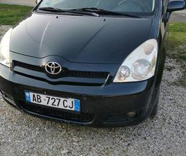 TOYOTA COROLLA VERSO SHITET