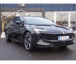 HONGQI EH7 111 EXCLUSIVE 4D