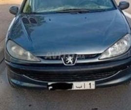 PEUGEOT 206 PEUGEOT 206 ESSENCE MODÈLE 2008