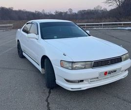 TOYOTA CRESTA