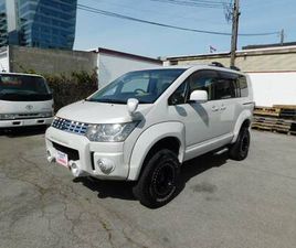 2009 MITSUBISHI DELICA D5 4WD LIFTED W/DUAL SLIDING DOOR 143,000 KM