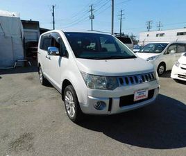 2009 MITSUBISHI DELICA D5 4WD W/DUAL SLIDING DOOR 139,000 KM