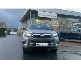 TOYOTA HILUX INVINCIBLE X PICKUP'S 2.8 D-4D INVINCIBLE X AUTO 4WD EURO 6 (START/STOP) 4DR