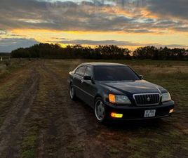 TOYOTA CROWN MAJESTA