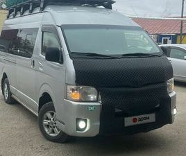 TOYOTA HIACE