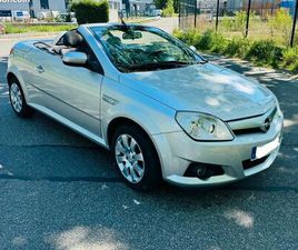 OPEL TIGRA TWINTOP OPEL TIGRA 1.4 LITRES ESSENCE 90 CV CTOK ENTRETIEN A JOUR TRÈS PROPRE