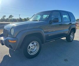 2002 JEEP LIBERTY ELDERLY OWNED NO RUST NEVER SEEN A WINTER!