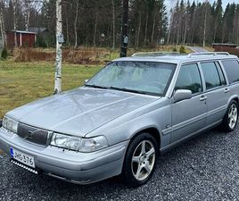 VOLVO 960