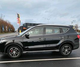 DFSK GLORY 580 DFSK GLORY 580 1.5 7SITZER