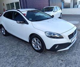 VOLVO V40 CROSS COUNTRY D2 D2 MOMENTUM 120