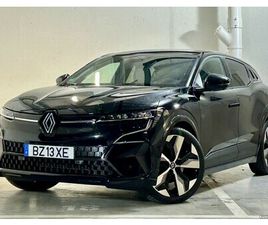 RENAULT MÉGANE EV40 TECHNO MAIO/23