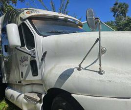 2010 KENWORTH T2000 CONSTRUCTION MODEL SEMI