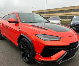 LAMBORGHINI URUS PERFORMANTE VOLL CARBON VOLL ALCANTARA