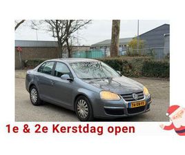 VOLKSWAGEN JETTA VOLKSWAGEN JETTA - 1.6 TRENDLINE