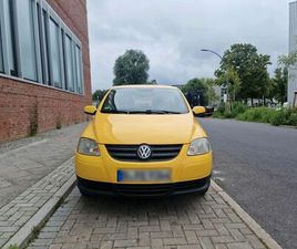 VOLKSWAGEN VW FOX 1.0 L // SCHECKHEFT // 2. HAND // E...