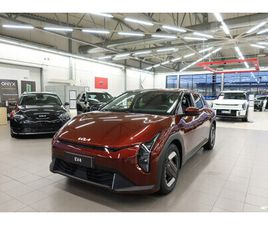 EARTH FWD 81,4KWH 204HV PREMIUM 5D KORKO 0,99%