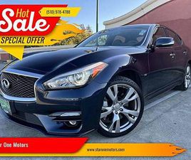 2017 INFINITI Q70 5.6 AWD 4DR SEDAN