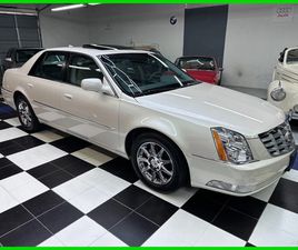 CADILLAC DTS 2011 CADILLAC DTS 45K MILES - IMMACULATE - LUXURY COLLECTION!