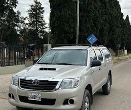 TOYOTA HILUX TOYOTA HILUX DX 4X4 2015, ÚNICO DUEÑO