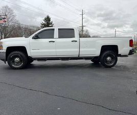 CHEVROLET SILVERADO 2500HD CREW CAB 15 CHEVY SILVERADO CREW CAB ( LONG BED)