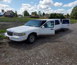LINCOLN TOWN CAR LINCOLN - 1995 - VOITURE DE VILLE - 4.6 SIGNATURE - VOITURE VOYAGEURS
