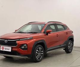 TOYOTA URBAN CRUISER