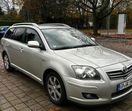 TOYOTA AVENSIS BREAK TOYOTA AVENSIS COMBI EXECUTIVE 2,2-L-D-CAT EXECUTIVE