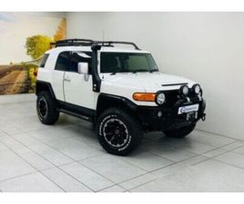 TOYOTA FJ CRUISER 2011 TOYOTA FJ CRUISER 4.0 V6