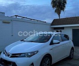 TOYOTA AURIS TOYOTA AURIS