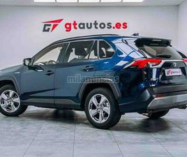 TOYOTA - RAV4 2.5L 220H STYLE