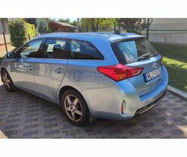 TOYOTA AURIS TOURING SPORTS TOYOTA AURIS TOURING SPORTS 1.4 D-4D STYLE TULAJDONOSTÓL