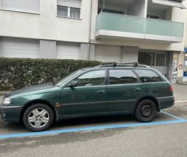 TOYOTA AVENSIS BREAK TOYOTA AVENSIS 2.0 (1999), AUTOMATIK, 144’000 KM, OHNE MFK