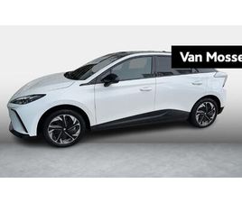 MG MG4 LONG RANGE LUXURY 64 KWH | WLTP 435 KM | NAVIGATIE | STOEL + STUUR VERWARMING | ACC | ECC | 360° CAM | DAB | LMV | 1E EIGENAAR |
