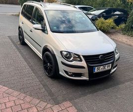 VOLKSWAGEN CROSSTOURAN VOLKSWAGEN TOURAN CROSS 1.9 TDI