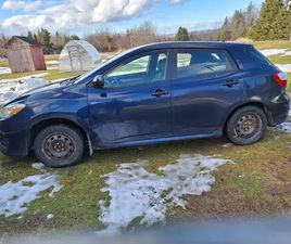 TOYOTA MATRIX 2010 TOYOTA MATRIX 5 SPEED