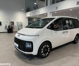 HYUNDAI STARIA 1.6 T-GDI HEV LUXURY