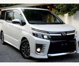 TOYOTA VOXY 2.0 ZS VERSION-GRADE 4-ULEZ