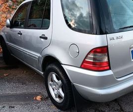MERCEDES CLASSE M ML 320 AUTO JE VD MON MERCEDES ML320 ANNÉE 2000 5 PLACES 5 PORTES BOÎTE AUTOMATIQUE ESSENCE 138000 KM CONDUITE À DROITE