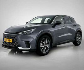 LEXUS LBX EMOTION 2WD | TECH PACK | BI-TONE | LEXUS LINK + |