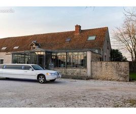 LIMOUSINE LINCOLN 2002 – 133 491 KM – 9 PLACES – CT OK – 18 000