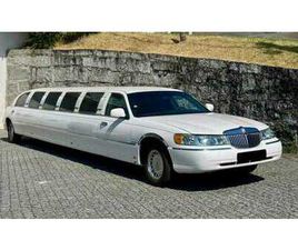 LINCOLN TOWN CAR LIMOUSINE