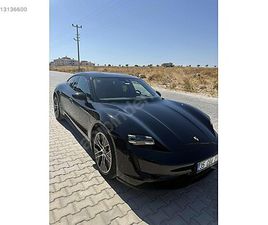 PORSCHE TAYCAN 4S 4S