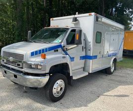 CHEVROLET C5500 2005 CHEVROLET KODIAK C5500!! 4X4!!! ONLY 14K!! ONE OWNER!! DURAMAX !!